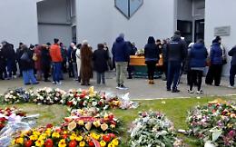 Commozione e compostezza per l&rsquo;ultimo saluto a Paolo Caporossi