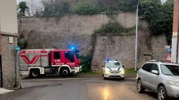 Si apre una crepa su un muro in via I&deg; maggio, rischio crollo