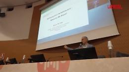 &ldquo;La democrazia sta colando a picco, dobbiamo lavorare sull&rsquo;economia politica&rdquo;