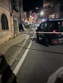 Fabrica di Roma: prende a bottigliate il cognato che muore in strada