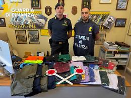 Controlli della Finanza sul litorale: sequestrati 400 capi contraffatti
