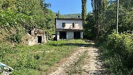 Donna sepolta vicino casa, indagato il genero per occultamento di cadavere