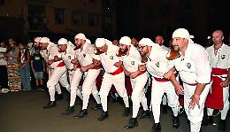 S. Rosa: controlli stringenti su sedie e fontane