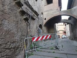 &laquo;Via Bellavista, 10 giorni per il recupero del palazzo&raquo;
