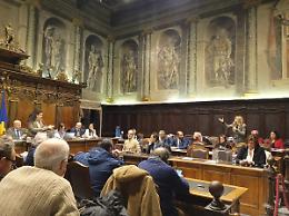 Centro anziani, scontro Frontini-Troncarelli