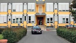 Nasconde in casa 4 chili di marijuana