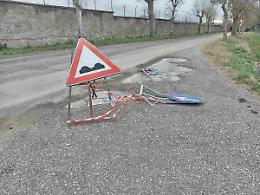 &laquo;Piscine Carletti: troppe voragini sull&rsquo;asfalto&raquo;