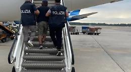 Viterbo: Rimpatriato il 22enne tunisino gi&agrave; espulso due volte