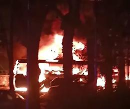 Incendio nel parcheggio della stazione di Orte