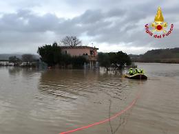 Tarquinia: esondati Marta e Mignone, soccorse tre persone e due cani