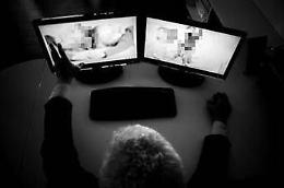 Arrestato bidello: scoperto ingente archivio pedopornografico e foto di studentesse manipolate con l'intelligenza artificiale