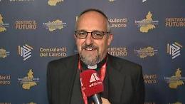 Ai, don Luca Peyron: "Nel futuro l'umano sar&agrave; ancora pi&ugrave; importante delle macchine"