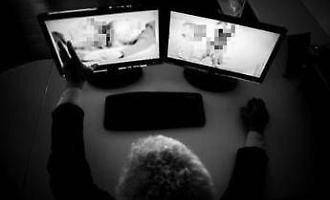 Arrestato bidello: scoperto ingente archivio pedopornografico e foto di studentesse manipolate con l'intelligenza artificiale