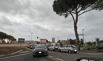 Incrocio Fontana Morella&ndash;Aurelia, allarme sicurezza: 200 firme contro il caos viabilit&agrave;