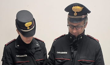 La cocaina, i soldi e i telefoni sequestrati