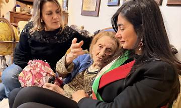 Centenaria Annamaria