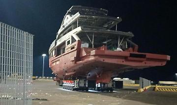 Tankoa, dalla Mattonara partono altri due yacht verso Genova