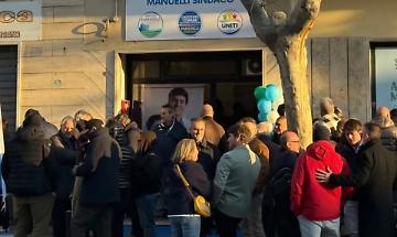 Siamo una marea che cresce": Alessio Manuelli lancia la sfida elettorale tra la gente