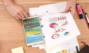  Elezioni: la guerra dei "numeri creativi". Sondaggi fatti in casa e realt&agrave; parallele