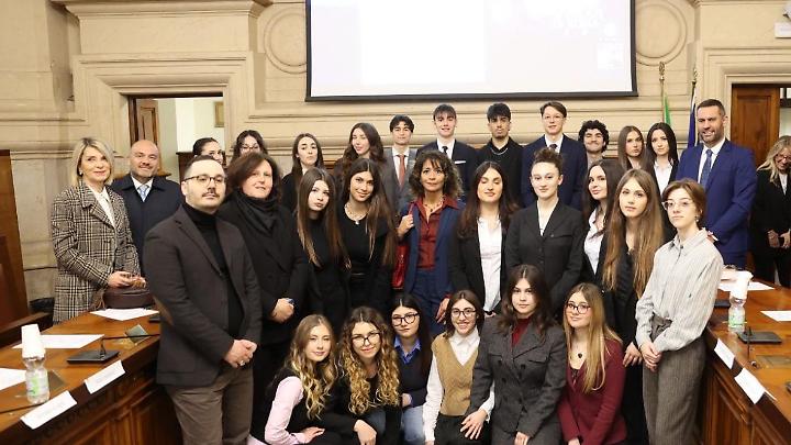 "Dire e contraddire", gli avvocati locali affiancano la 4A del liceo classico Guglielmotti