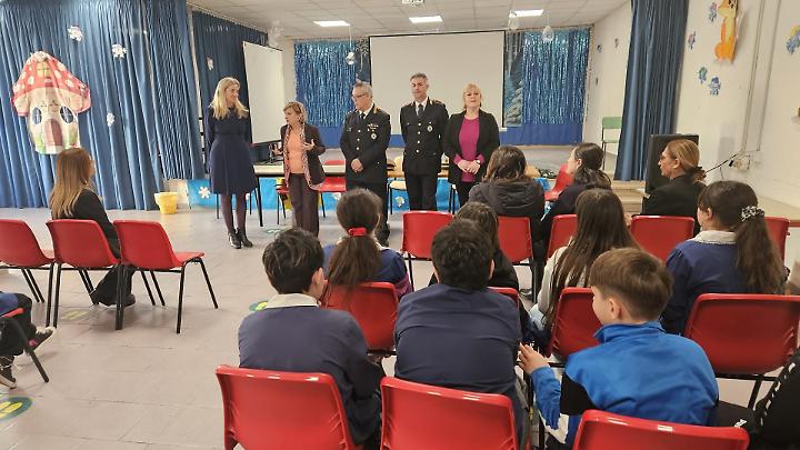 Educazione civica e alla legalit&agrave;: la Polizia locale torna in cattedra IL VIDEO&nbsp;