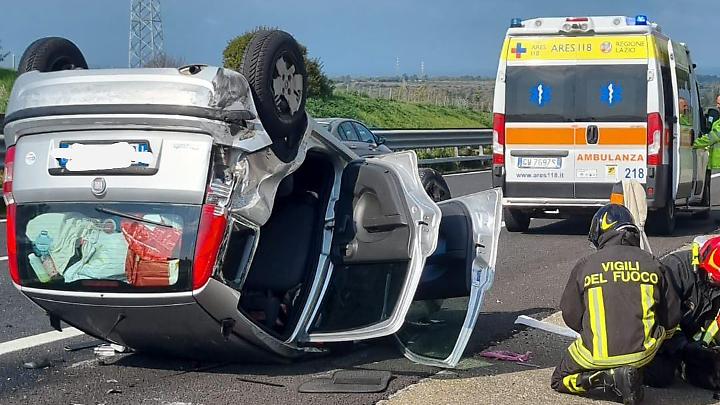 Due incidenti in poche ore sull&rsquo;A12: mattinata difficile dopo la notte di caos
