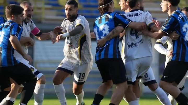 La solita Vecchia che non ne approfitta