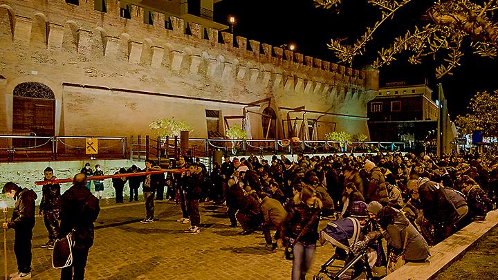Torna l'appuntamento con la Via Crucis cittadina