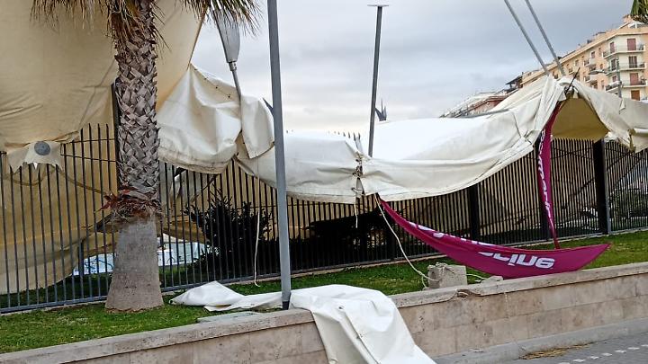 Notte di burrasca e vento a 50 nodi