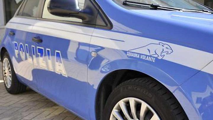 Ruba cartecce per stampanti all'Euronics, arrestata una coppia