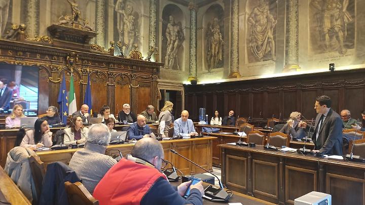 Frontini: &laquo;Nessun passo indietro sui controlli dei vigili in centro&raquo;