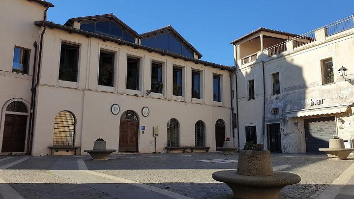 Montalto di Castro, l&rsquo;opposizione alza il tiro: &laquo;Altro che non costruttivi, ecco tutti i servizi fermi&raquo;