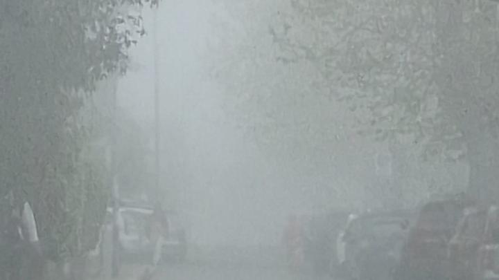 Il risveglio che non ti aspetti: citt&agrave; avvolta dalla nebbia
