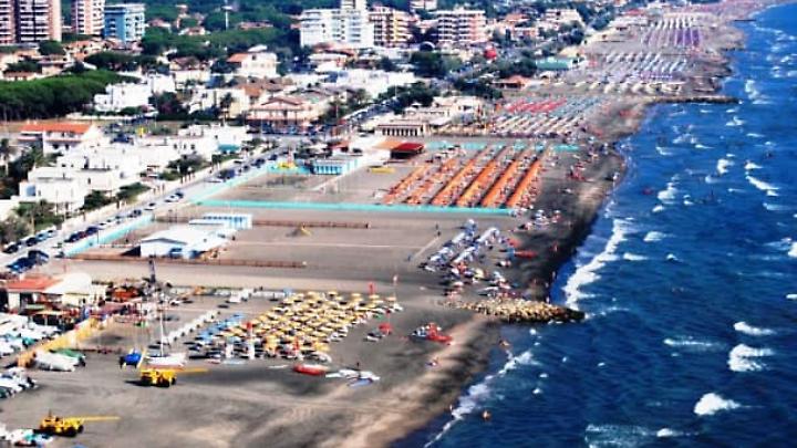 Litorale sicuro: reati in picchiata a Tarquinia e Montalto. Il piano della Prefettura per l&rsquo;estate 2026