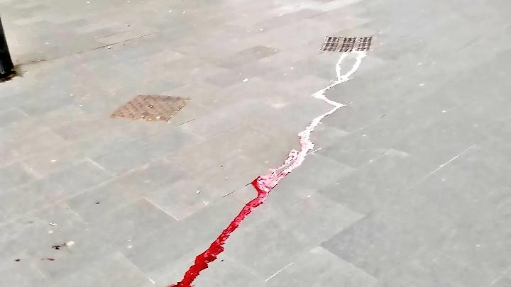 Aggressione alla Madonnina, 57enne in gravi condizioni