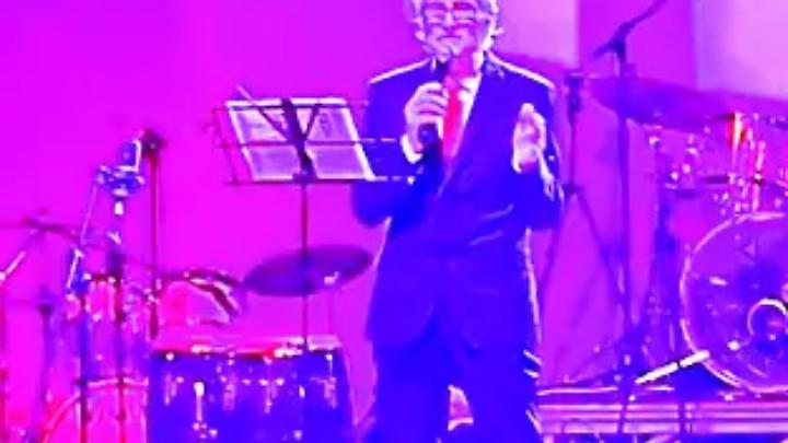 &ldquo;Racconti di Natale&rdquo;, Paparozzi emoziona