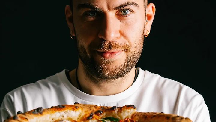 Tre pomodori raddoppia e apre anche a pranzo