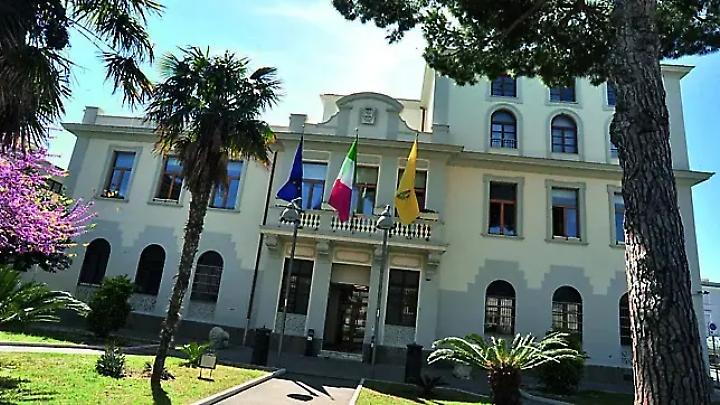 La par condicio inesistente tra figli e figliastri