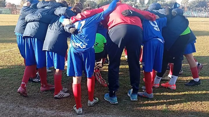 Fiumicino, settore giovanile in chiaroscuro: l&rsquo;Under 15 piega la capolista Accademia Gialloazzurri