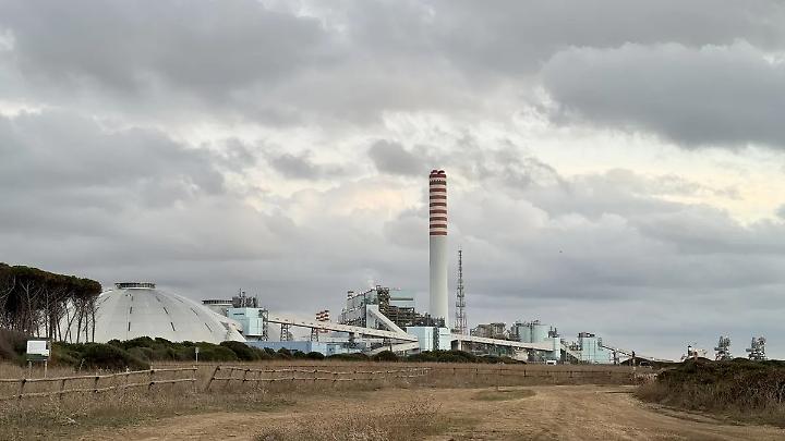 Tvn, Ugl Chimici avverte: &laquo;La riserva fredda non basta, servono certezze sul lavoro&raquo;