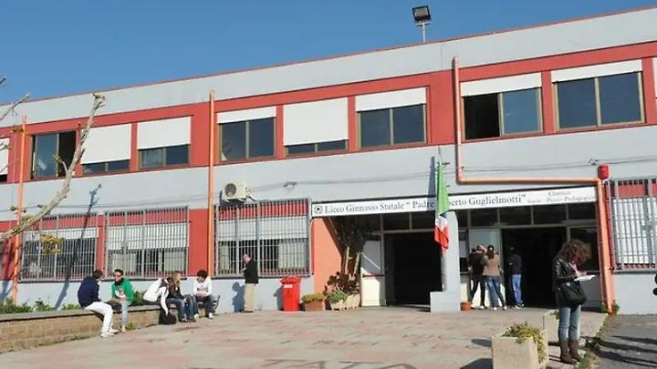 Liceo Guglielmotti, l&rsquo;allarme dei lavoratori: &laquo;Spazi insufficienti e scuole insicure, istituzioni assenti&raquo;