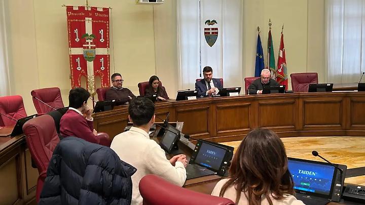 Edilizia scolastica, tavolo con gli studenti