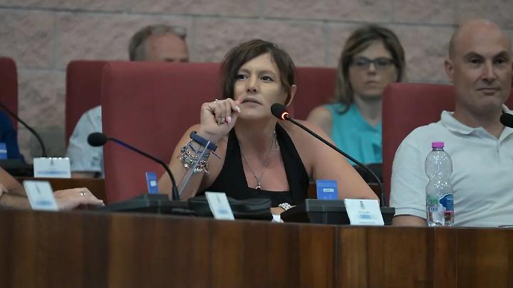 Lecis (M5S): &laquo;Iscrizioni e spazi scolastici: vicinanza alle famiglie, trasparenza e impegno istituzionale&raquo;