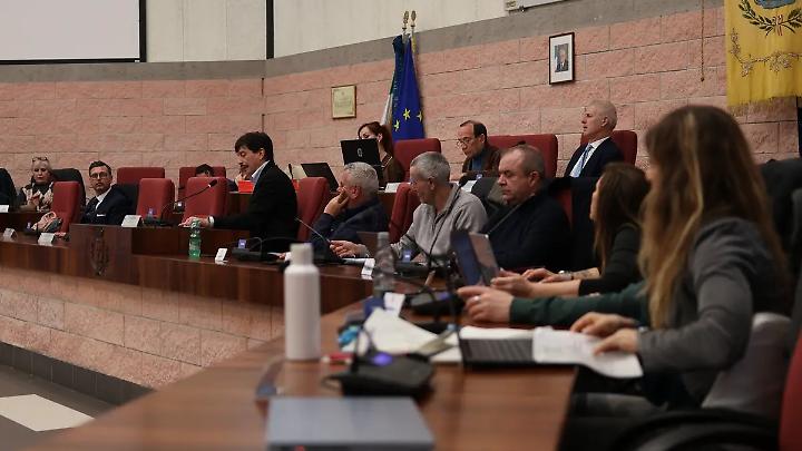 Consorzio industriale, via libera del Consiglio: Civitavecchia aderisce