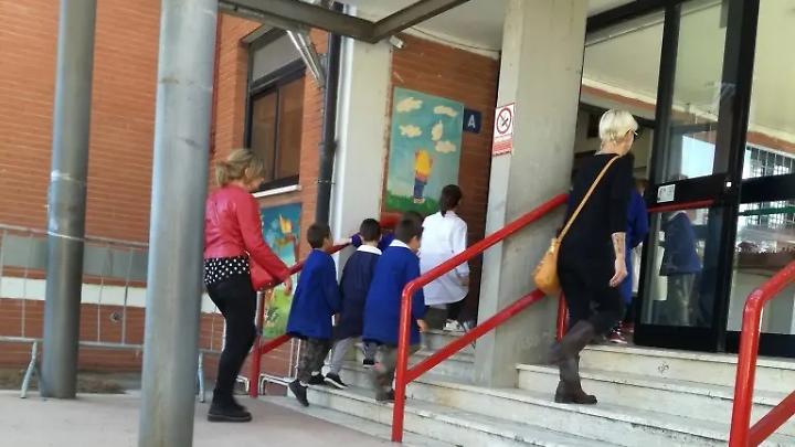 &laquo;Troppe iscrizioni alla Salvo D&rsquo;acquisto, penalizzati gli altri istituti&raquo;