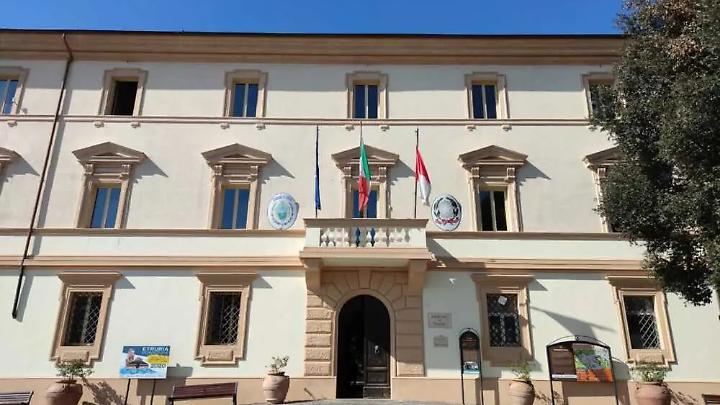 Uso dell&rsquo;aula consiliare: scontro politico a Tolfa