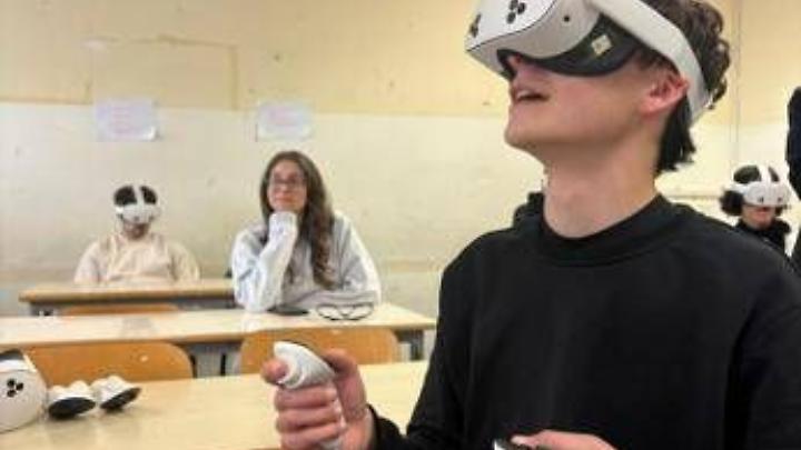 Fibercop porta l&rsquo;innovazione a scuola, a Monterotondo il viaggio virtuale nella fibra