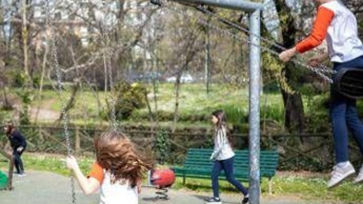 Ora legale amica dei bambini, come sfruttare l'ora di luce in pi&ugrave;